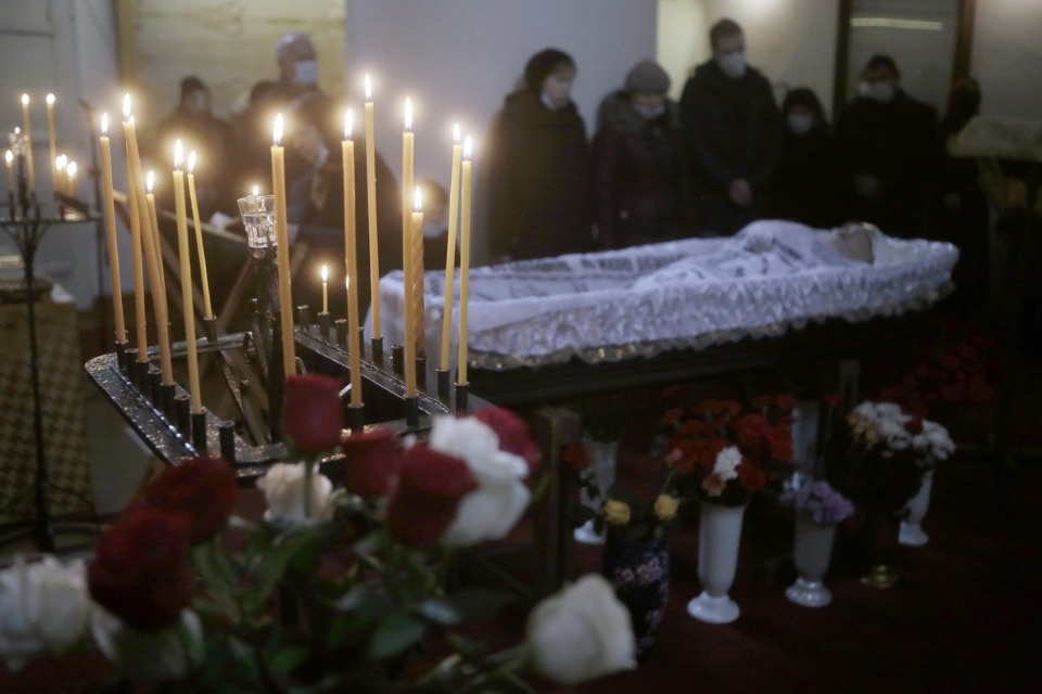 Простились Простились