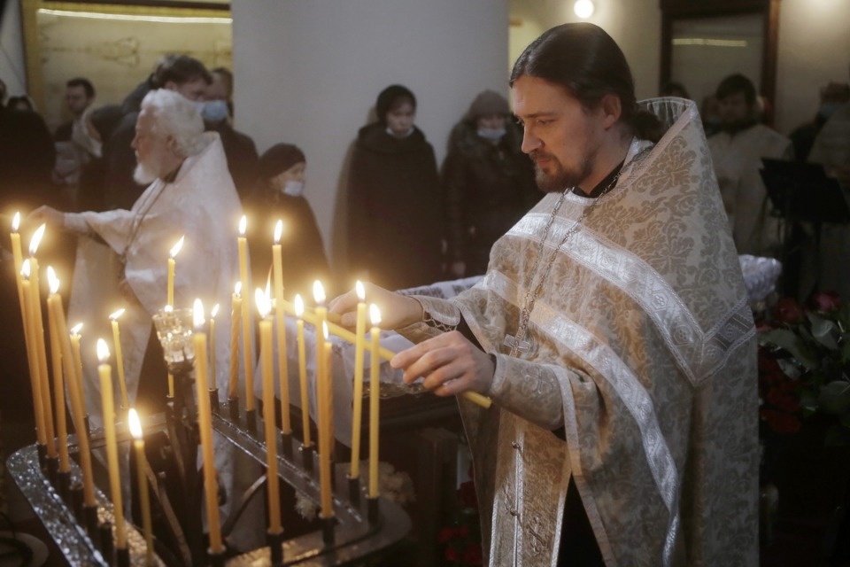Простились Простились