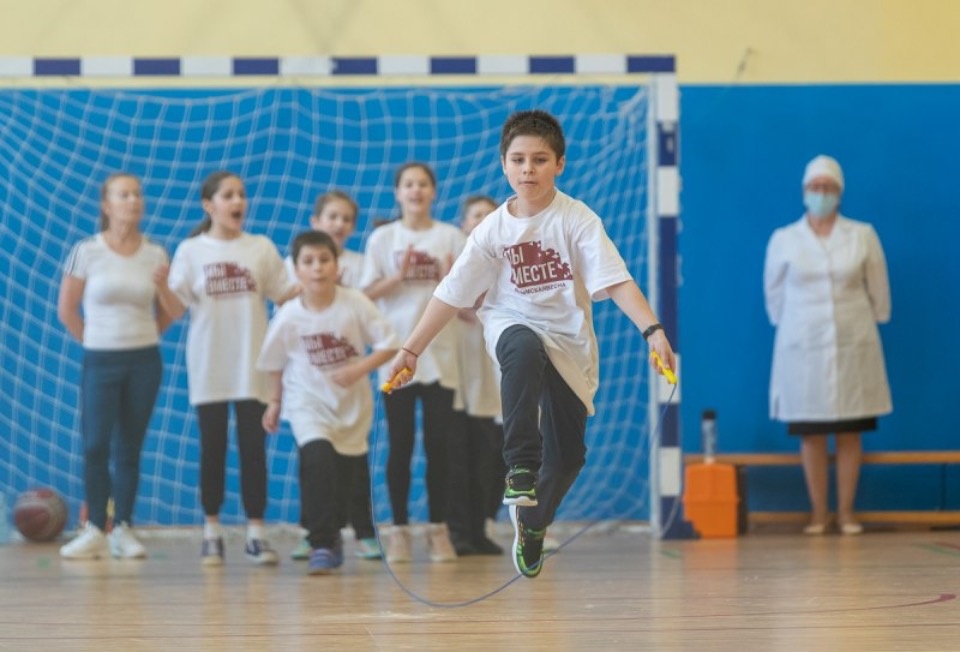 Онлайн-соревнования объединили молодежь Пскова и Симферополя 