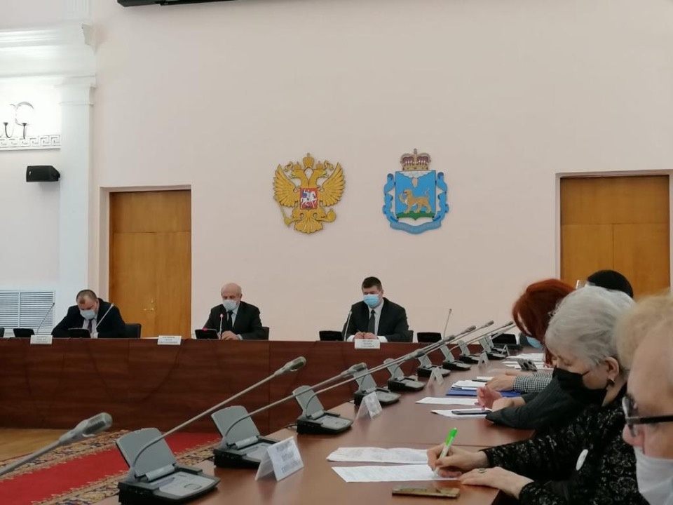 Псковский облсовпроф: Бюджетный сектор не проявляет активности в  заключении коллективных договоров