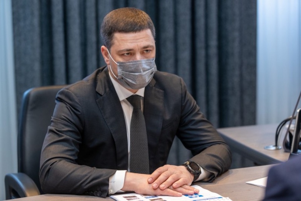 Михаил Ведерников поручил руководству Пскова составить график приведения в порядок рекламных конструкций