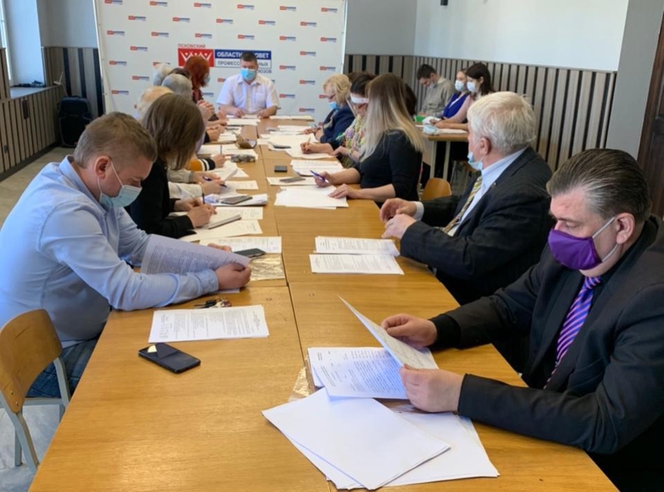 Псковские профсоюзы готовятся к первомайскому митингу Псковские профсоюзы готовятся к первомайскому митингу