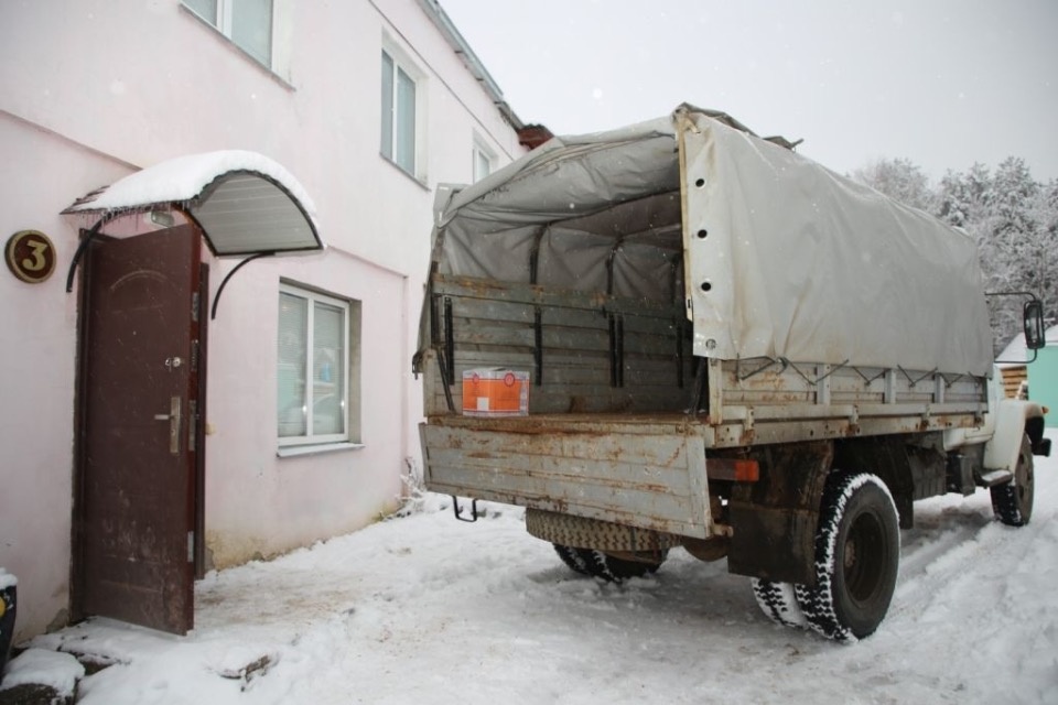 Пять тысяч литров контрафактного алкоголя изъяли псковские полицейские