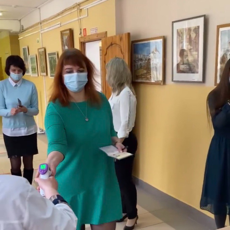 Акция «ЕГЭ для родителей» проходит в одной из псковских школ 