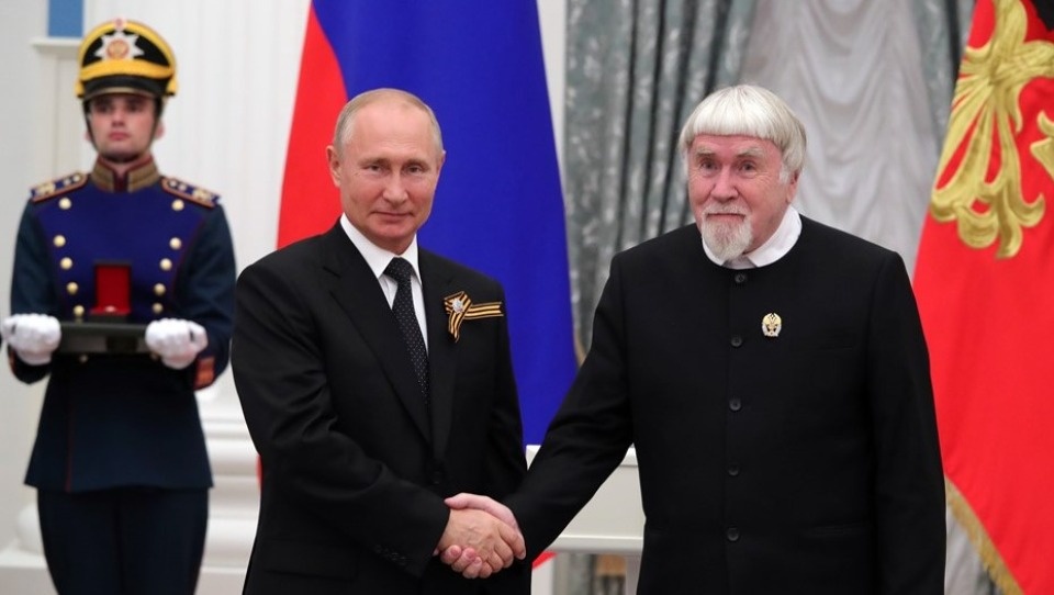 «Я — Курбатов»