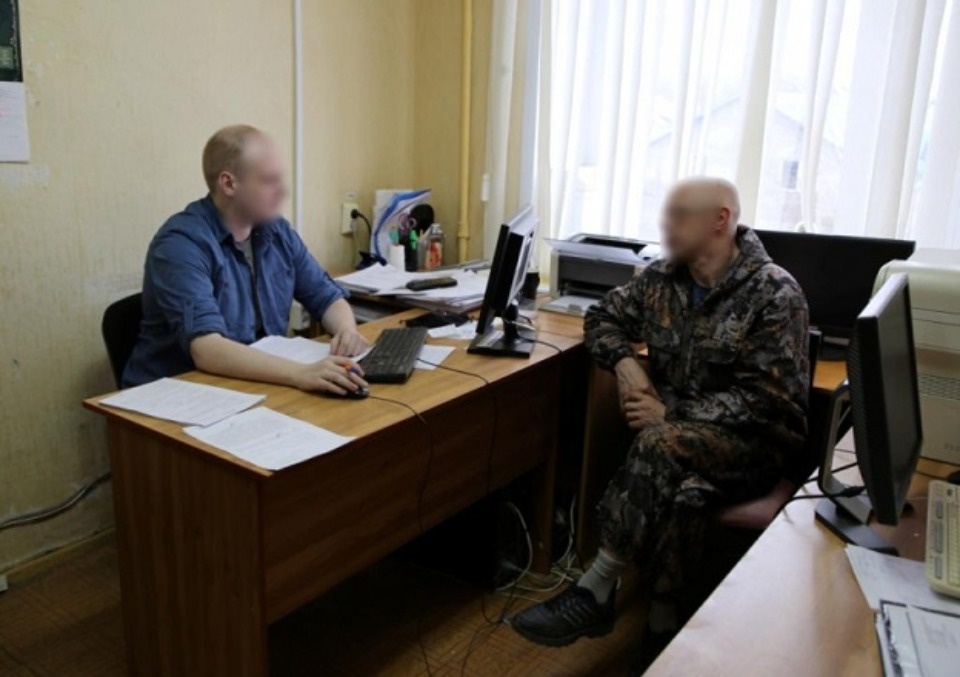 В Псковском районе нашли воровавшего с кладбищ злоумышленника