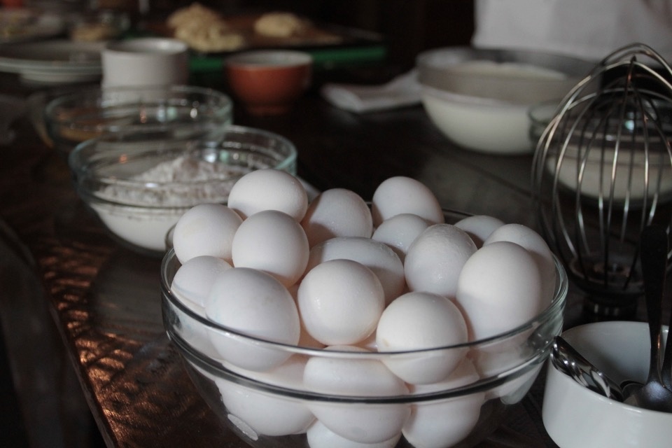 Эксперты объяснили, почему подорожали яйца в Псковской области