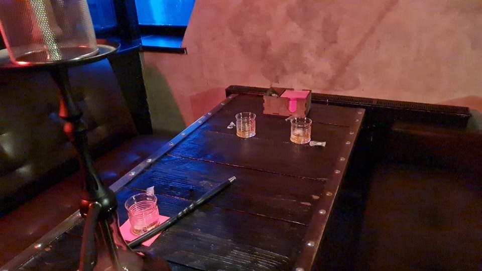 Полицейские пресекли работу нелегальной кальянной в Пскове 