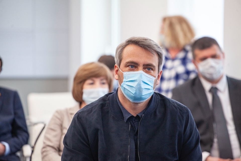 Виктор Остренко: Чувствуется отсутствие паники, четкость и ответственность руководства страны