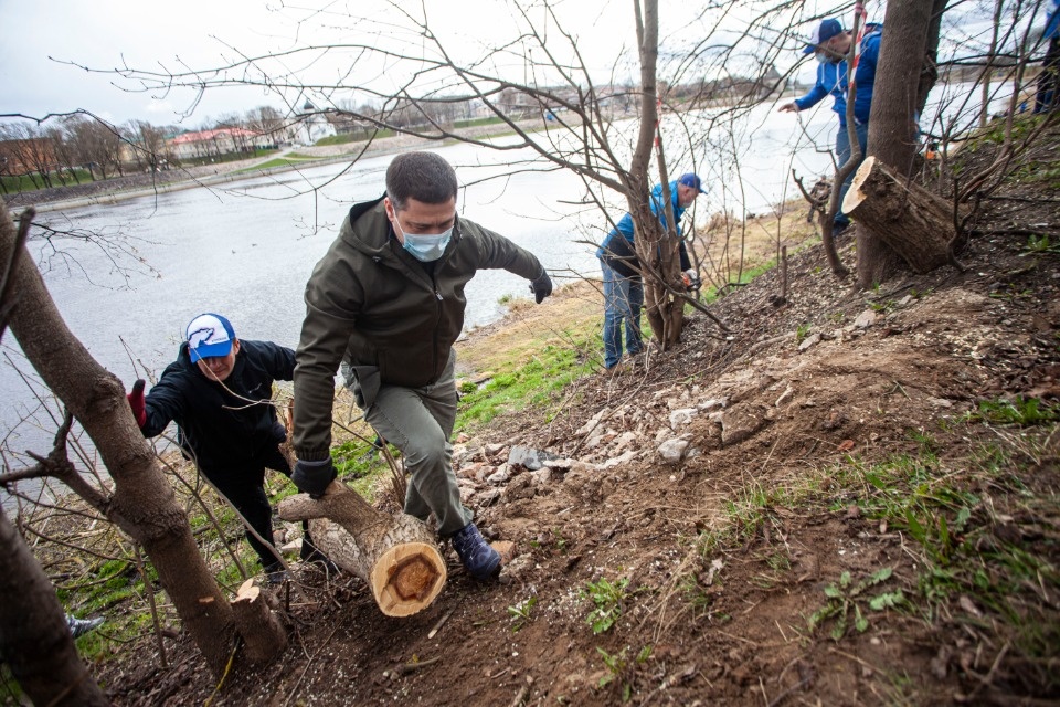 «Слава труду!»