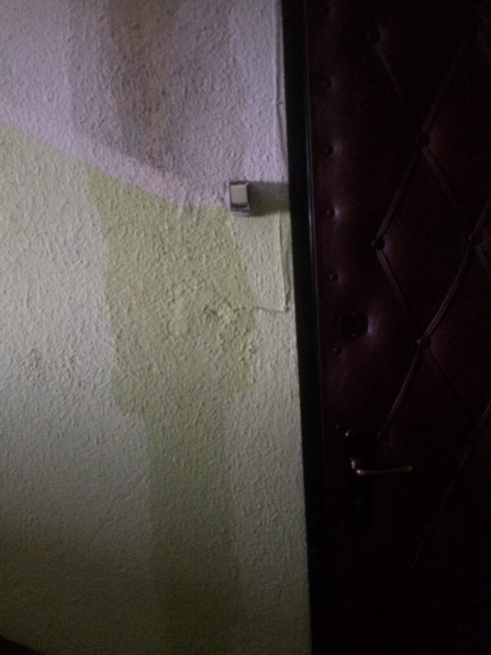 Дом в Печорах залило во время капитального ремонта