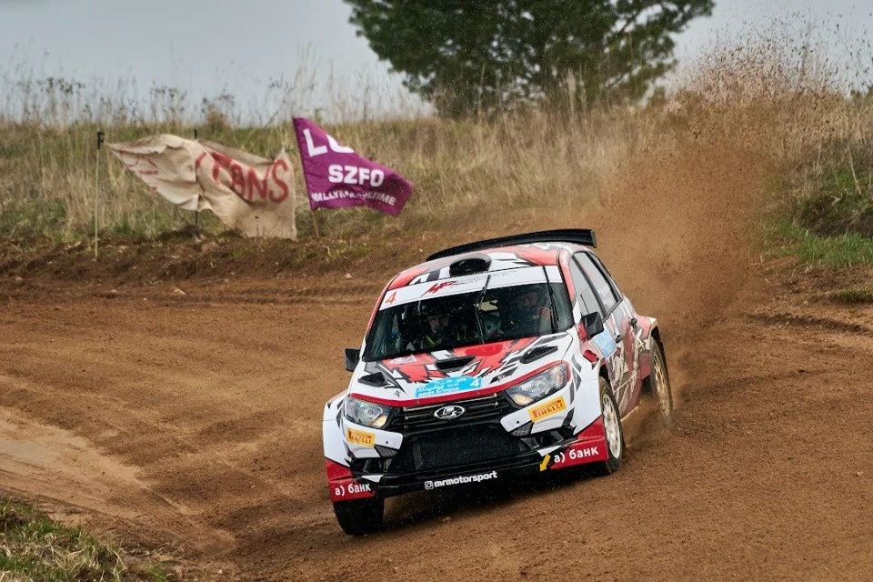 Седьмой этап Кубка России по ралли в Псковской области выиграл экипаж из Москвы