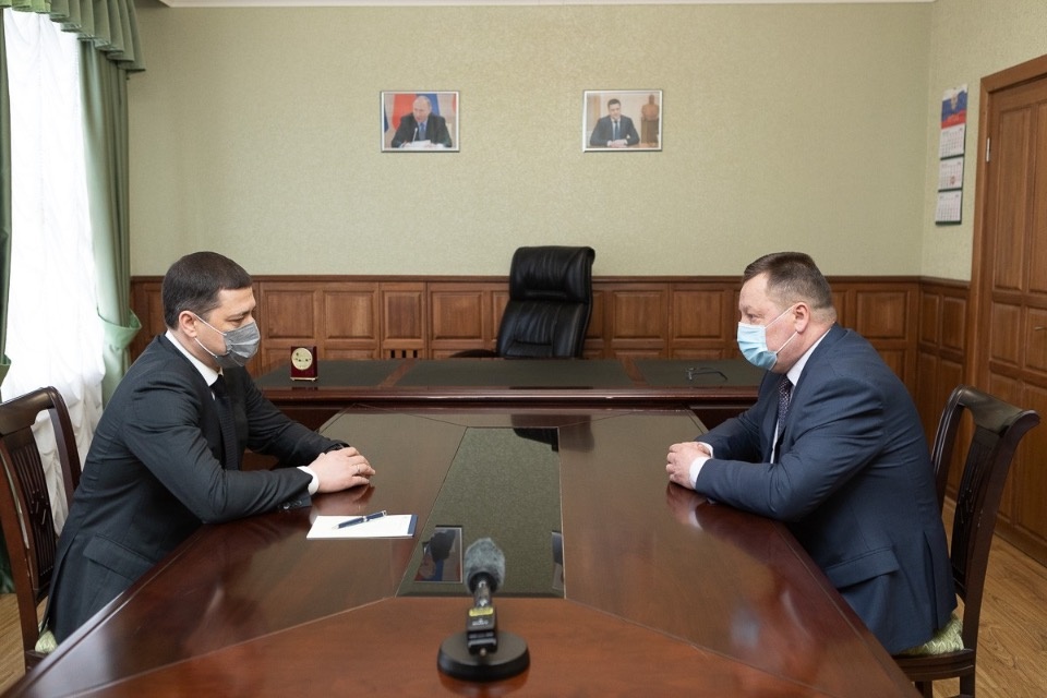 Подготовить документы на ремонт дороги и моста поручил губернатор новому главе Порховского района