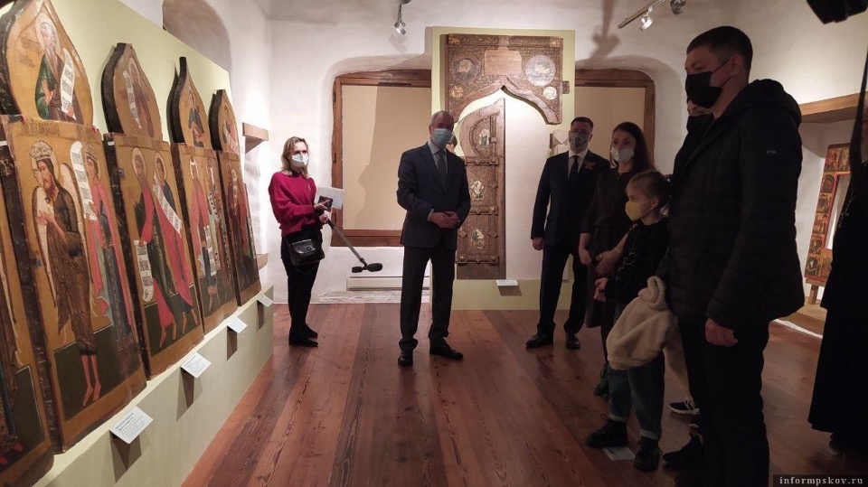 Михаил Ведерников рекомендовал псковичам посетить выставку «Лики прошлого. Возвращение» Михаил Ведерников рекомендовал псковичам посетить выставку «Лики прошлого. Возвращение»