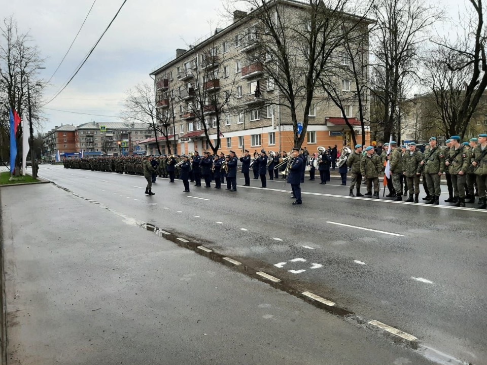 В Пскове прошла репетиция парада Победы В Пскове прошла репетиция парада Победы