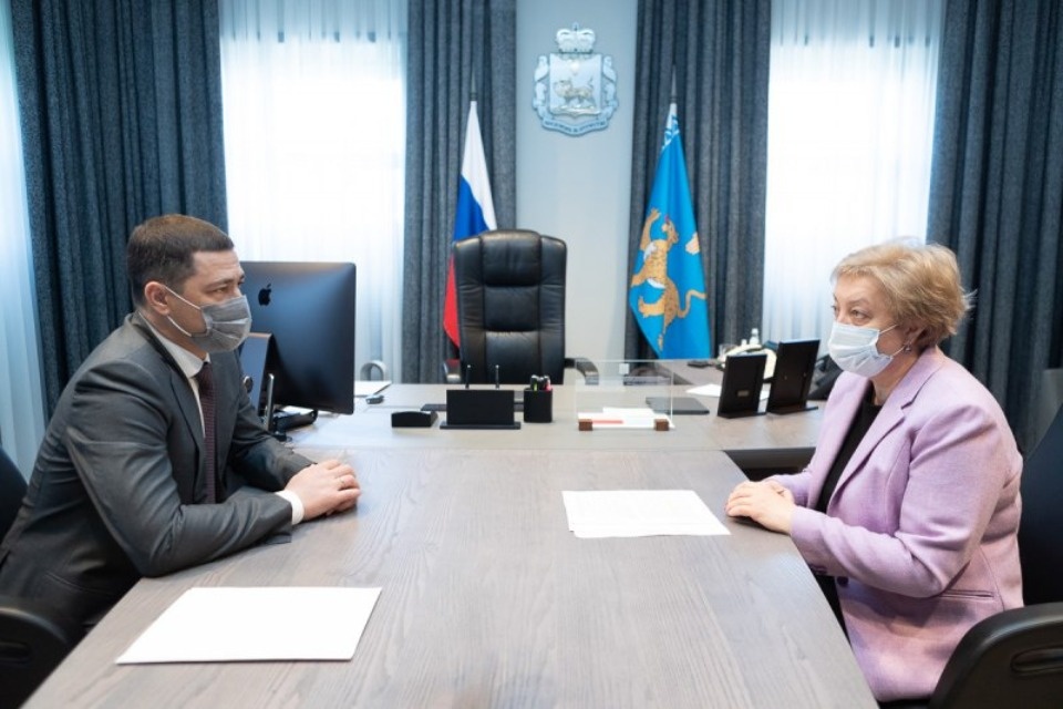  Петербургские коллеги готовы помочь псковским медикам в ПЦР-тестировании родителей выпускников