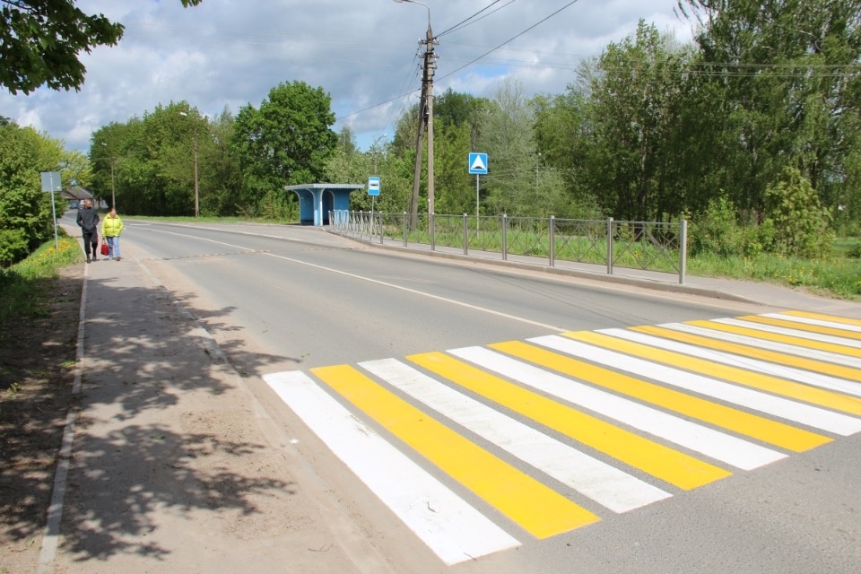 В Порхове ввели в эксплуатацию участок дороги на Дно В Порхове ввели в эксплуатацию участок дороги на Дно