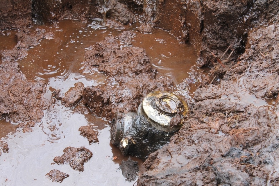 Поисковики обнаружили редуктор самолета ИЛ-2, сбитого в Пыталовском районе во время войны Поисковики обнаружили редуктор самолета ИЛ-2, сбитого в Пыталовском районе во время войны