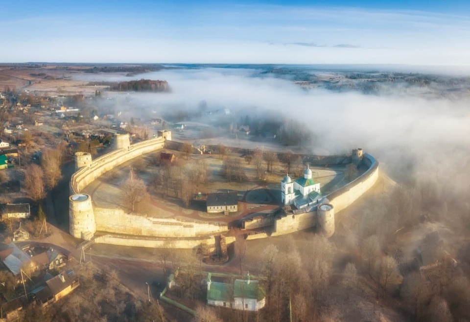Подведены итоги фотоконкурса, посвящённого Александру Невскому и псковским памятникам