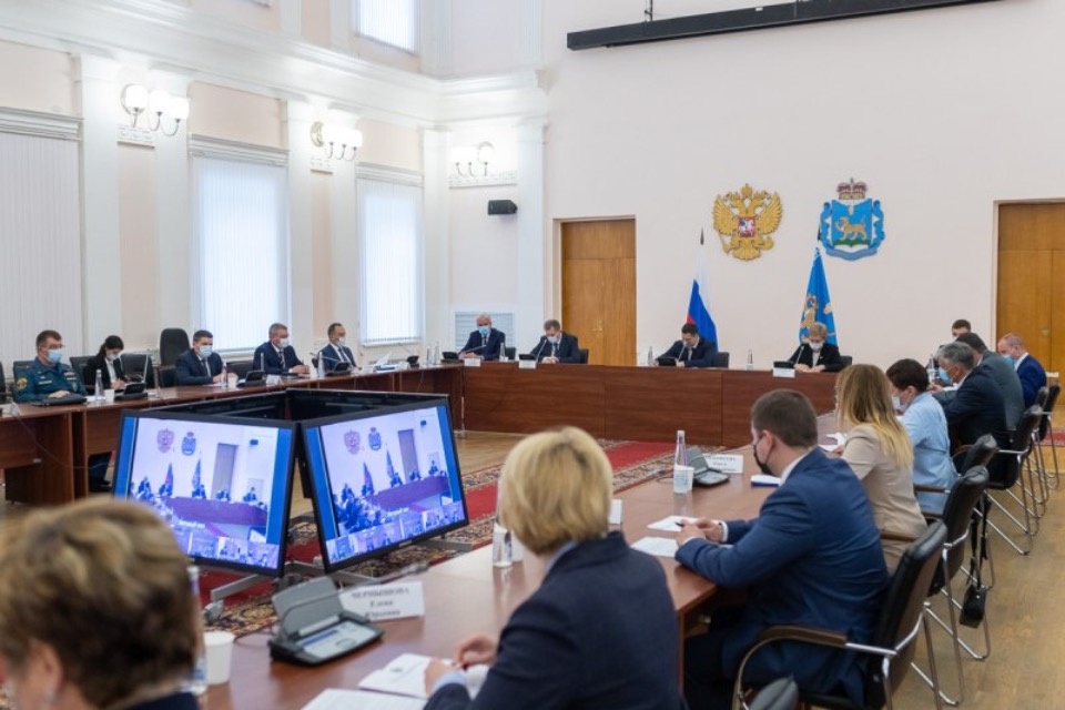 Программу противодействия деструктивному поведению подростков разрабатывают в Псковской области