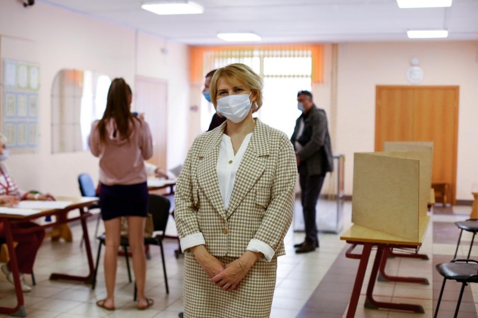 Елена Лунгу проинспектировала работу участка на праймериз