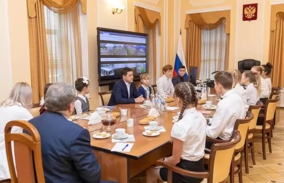 Победители акции «Губернаторский дневник» встретятся с Михаилом Ведерниковым 1 июня