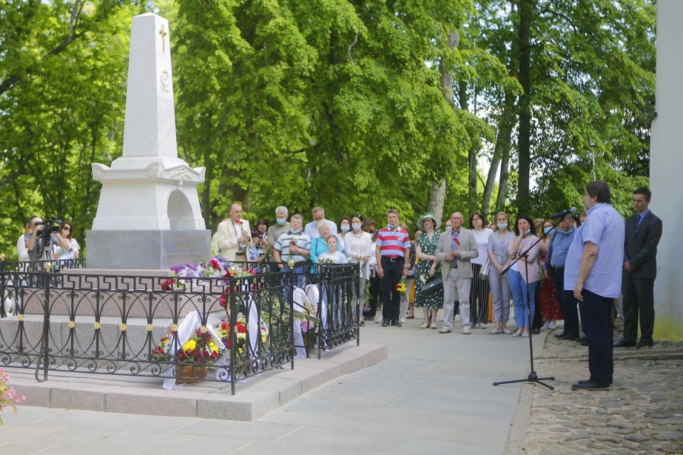 Пушкин жив Пушкин жив
