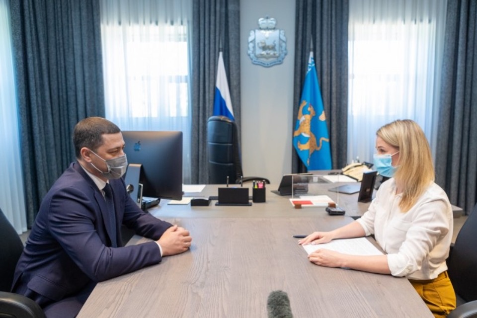 70% сотрудников соцучреждений Псковской области уже прошли вакцинацию от коронавируса 