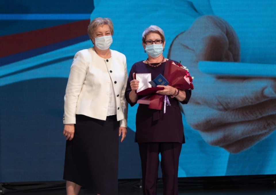 Михаил Ведерников о псковских медиках: Год борьбы с пандемией сделал вас героями современности Михаил Ведерников о псковских медиках: Год борьбы с пандемией сделал вас героями современности