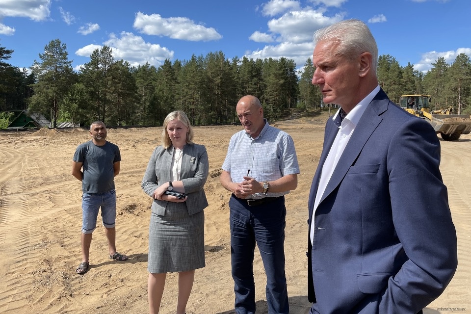 Два стадиона появятся в Стругах Красных этим летом