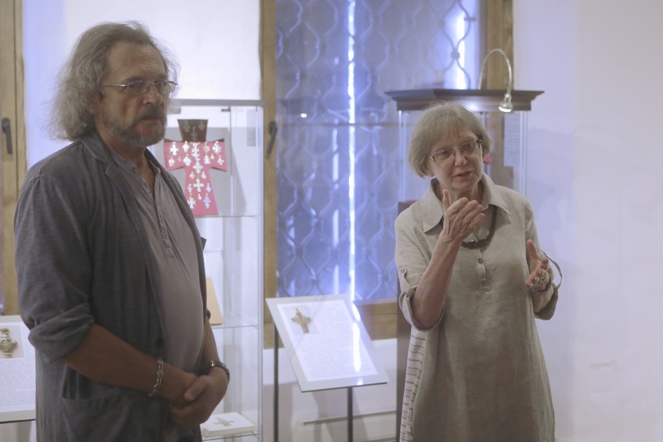 Крест и любовь