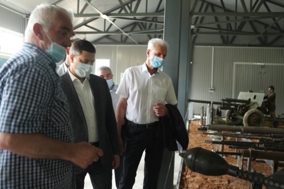 Михаил Ведерников почтил память павших в Великой Отечественной войне