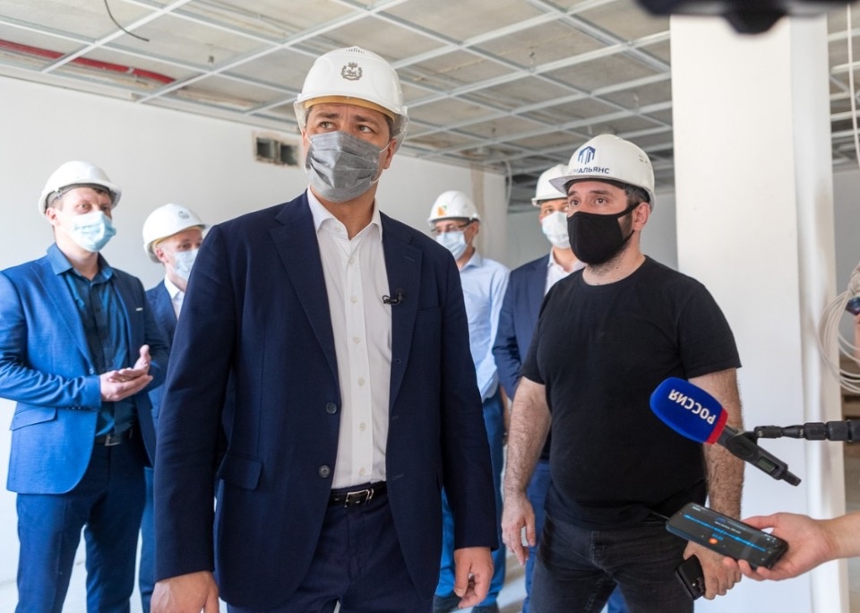 Псковский губернатор раскритиковал работу подрядчика по строительству Социального городка 