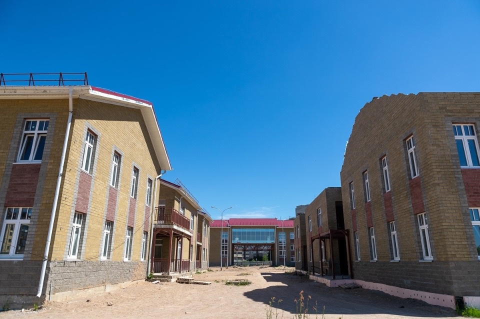 Псковский губернатор раскритиковал работу подрядчика по строительству Социального городка 