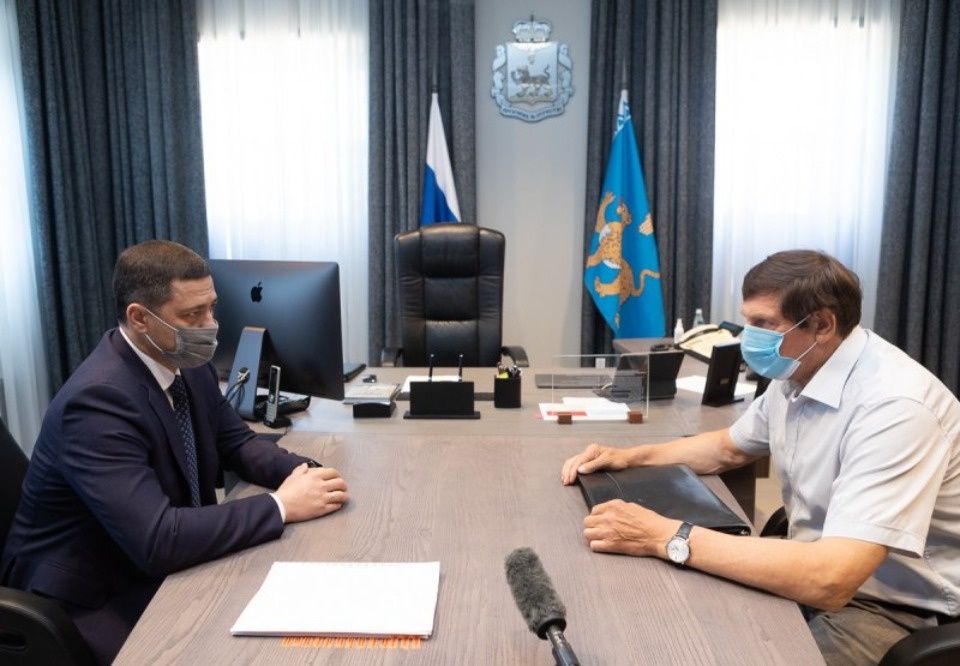 В ручном режиме сопровождать строительство новой школы поручил губернатор главе Великих Лук