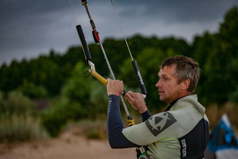 Ветер и паруса в небе