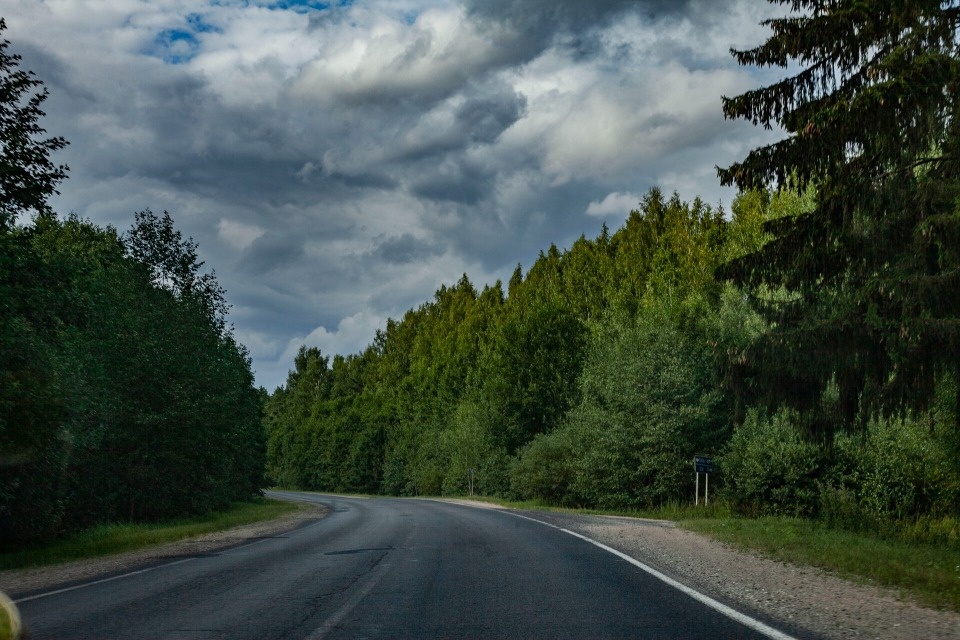Ветер и паруса в небе