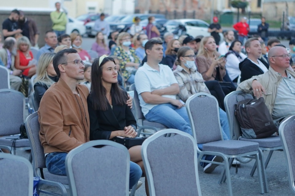 Ворота в кино 