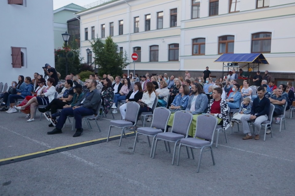 Ворота в кино 