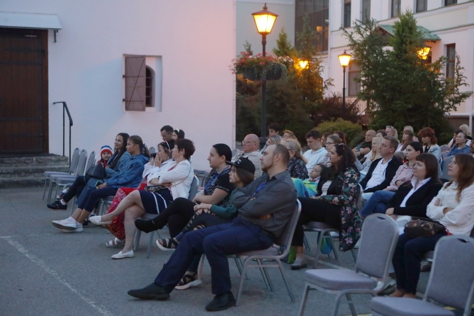 Ворота в кино 