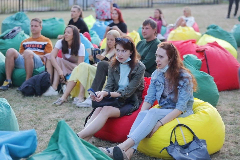 Кино в мешках