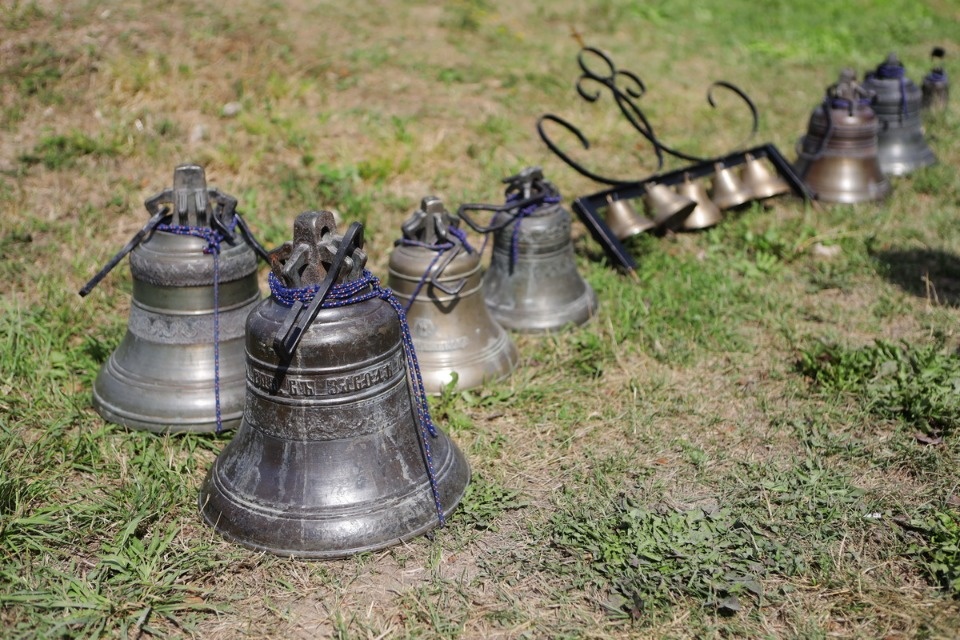 Звонят колокола