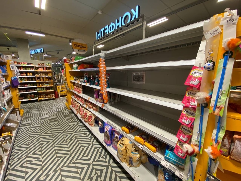 Дотянуться до полки Дотянуться до полки