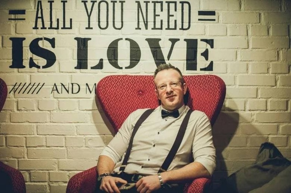 Скончался известный псковский радиоведущий