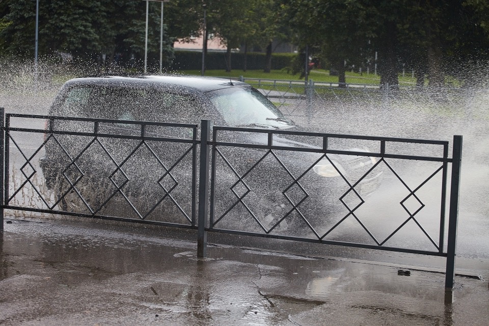 Из-за непогоды псковские энергетики переведены в режим повышенной готовности Из-за непогоды псковские энергетики переведены в режим повышенной готовности