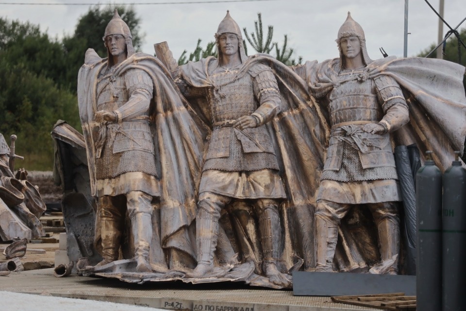 Команда «Стройся!» Команда «Стройся!»