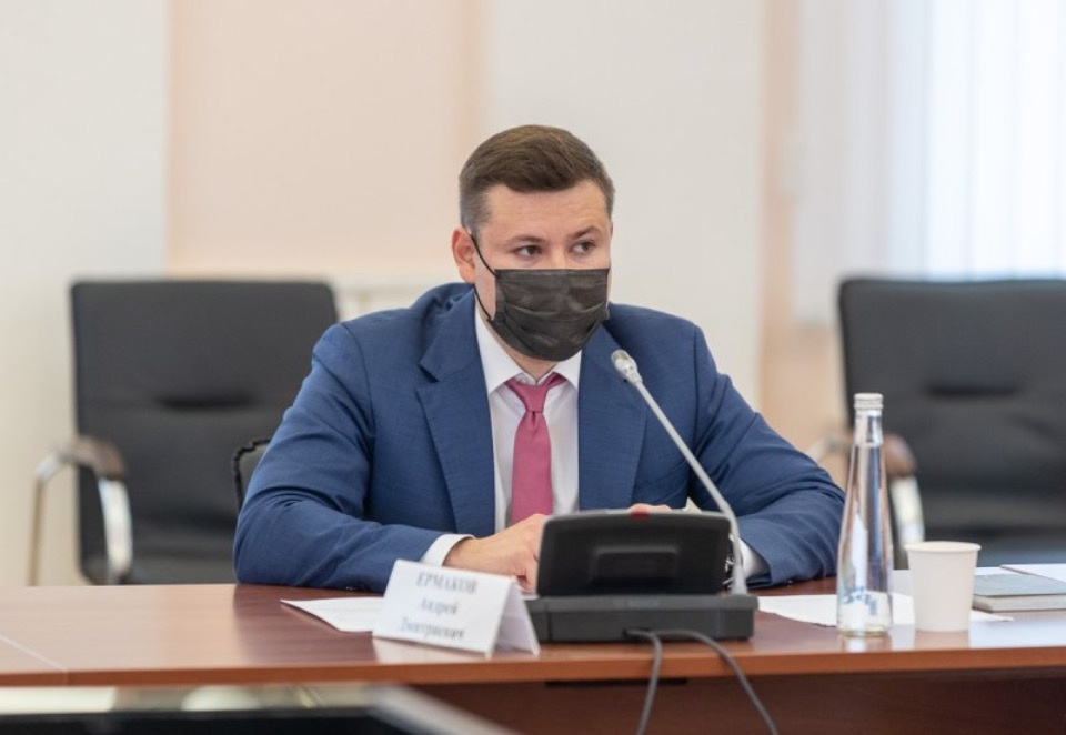 Около 15 млн рублей направлено на обеспечение безопасности в псковских школах