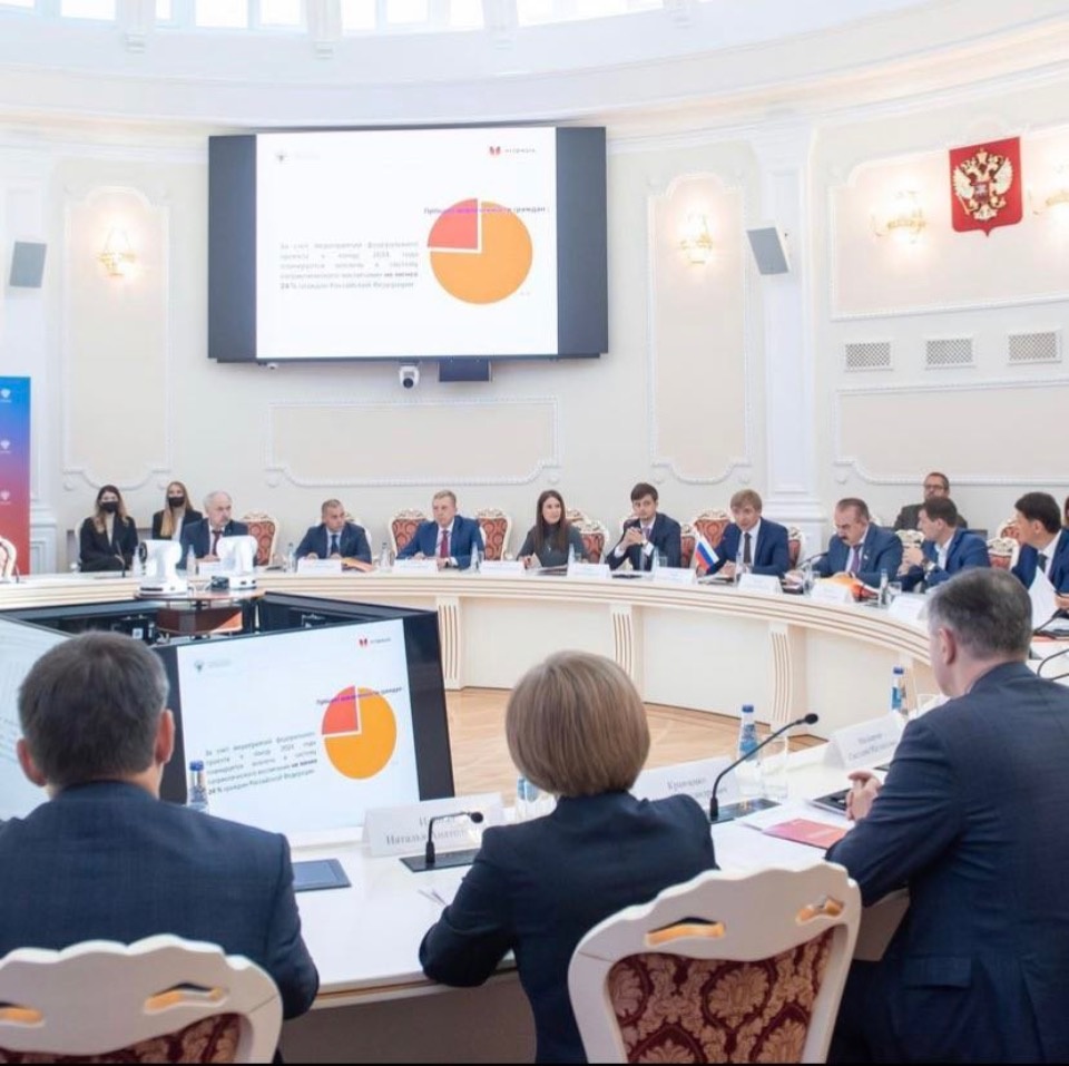 ПсковГУ вошел в Ассоциацию студенческих патриотических клубов «Я горжусь» ПсковГУ вошел в Ассоциацию студенческих патриотических клубов «Я горжусь»