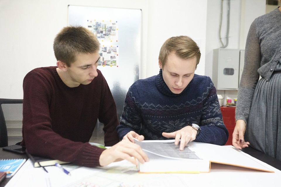 С поступлением!