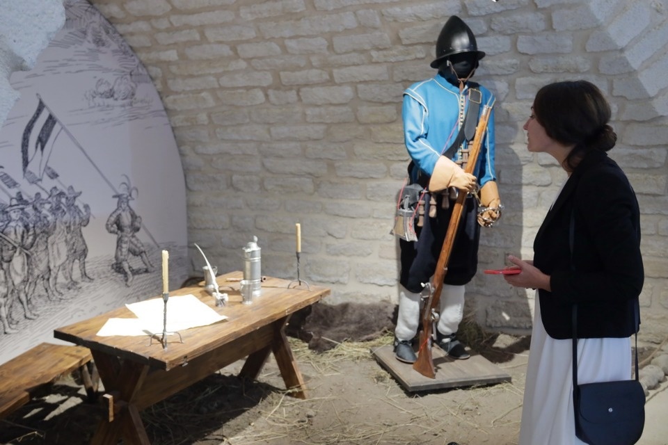 Лев против Орла Лев против Орла